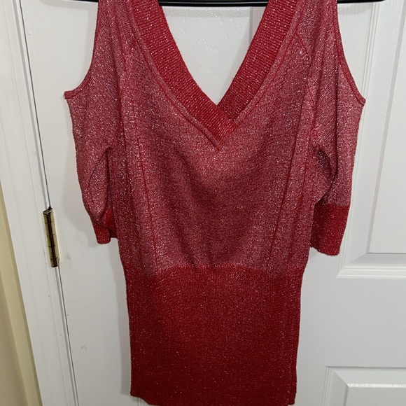 🦋Silver Glitter Sweater 🦋 2/15$ - Picture 5 of 8